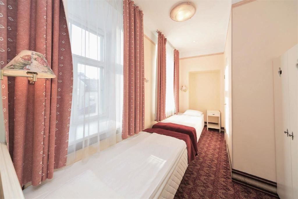 Отель Rija Old Town Hotel Таллин